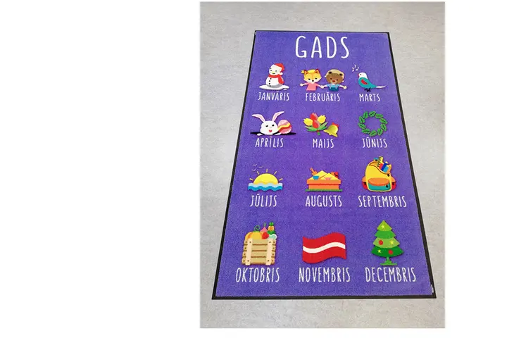 bērnu paklājs gads