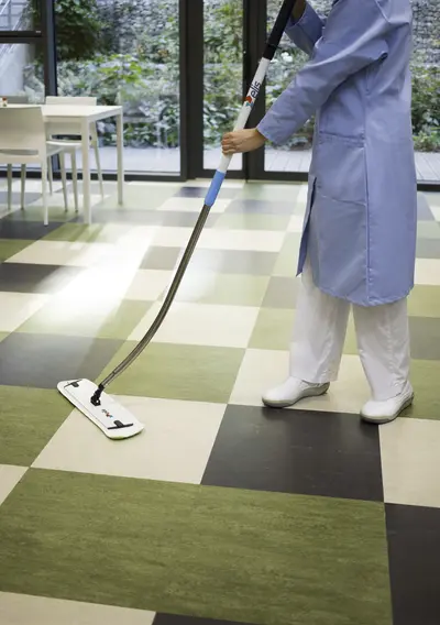 Mikrošķiedras mops ar ergonomisku kātu